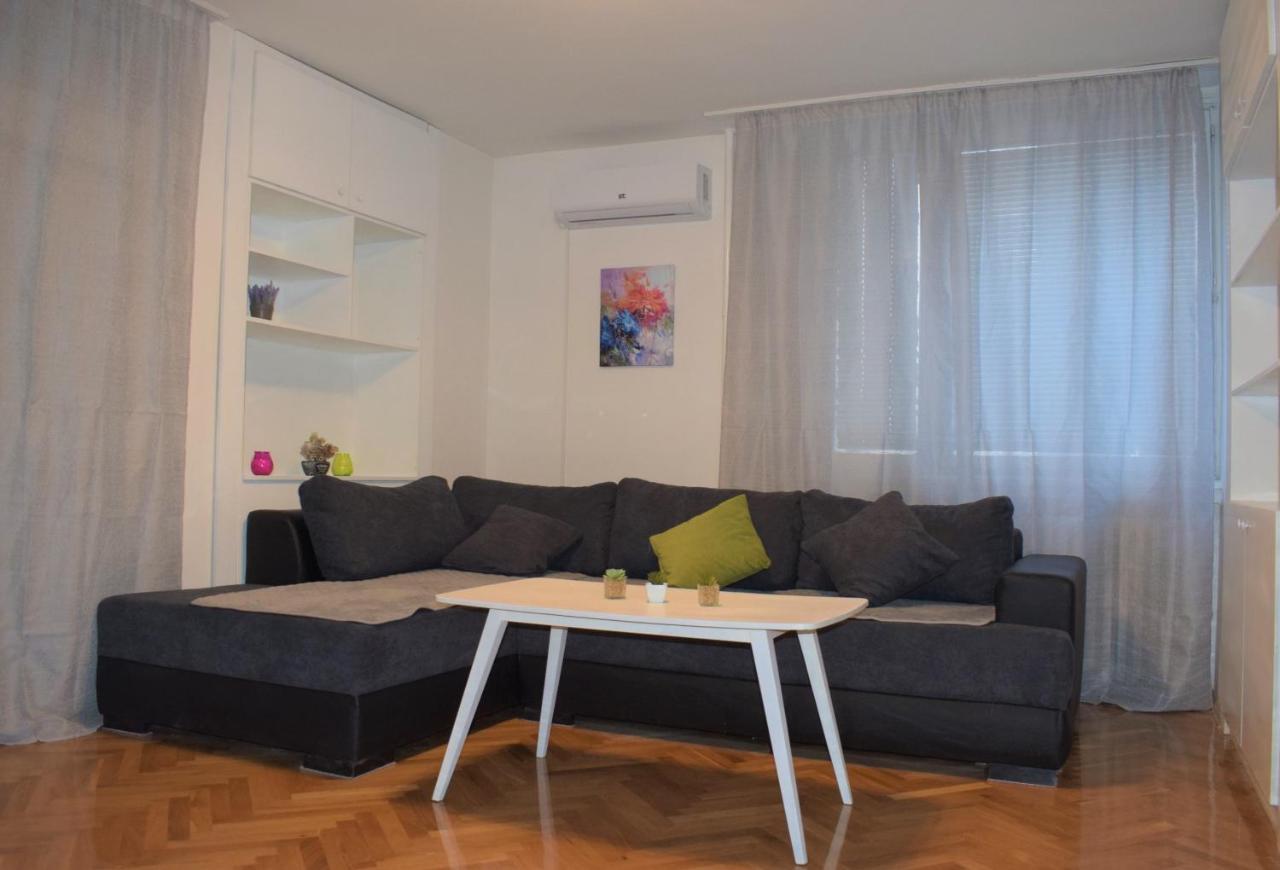 Tea'S Apartment, Skopje City - Centre מראה חיצוני תמונה
